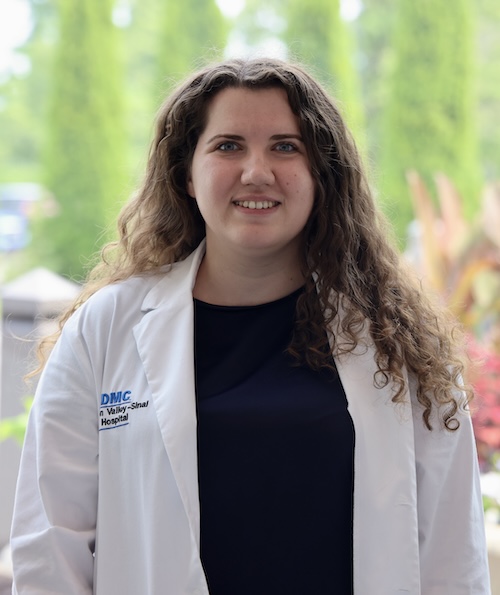 Manuela Bajan, MD